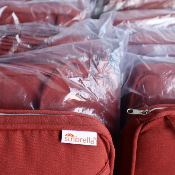 16" Sunbrella Chair Seat Cushion Indoor Outdoor Red Home Decor gently Preowned - Picture 3 of 5